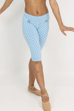 Load image into Gallery viewer, Yuki Capri Leggings, Polka Dot