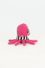 Load image into Gallery viewer, Tako Keychain